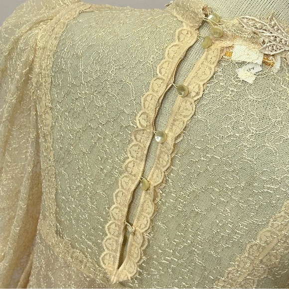 Vintage Romance Lori Kabala Lace Maxi Dress - Picture 9 of 15